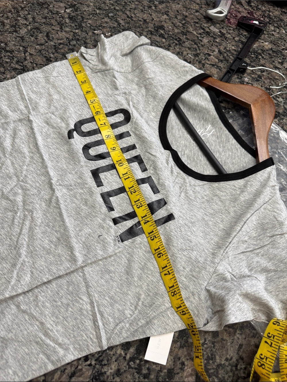 New York & Company Gray Tee with Black Trim and QUEEN Graphic NWT L - Picture 7 of 9